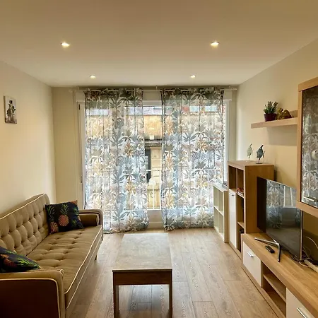 Centrico Junto A La Playa De San Lorenzo 公寓