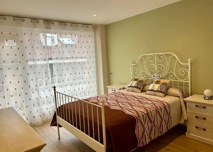 Centrico Junto A La Playa De San Lorenzo *