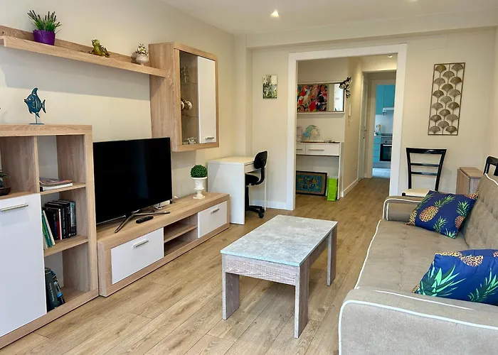 Centrico Junto A La Playa De San Lorenzo